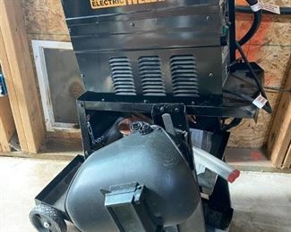 Chicago Electric Welder With Stand Helmet