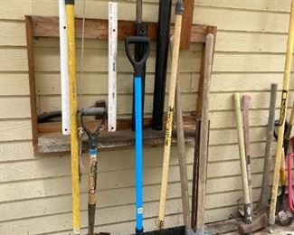 Gardening Tools Rake Post Hole Digger Shovels Pole Pruning Saw