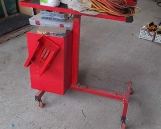 Torin Jacks Big Red Auto Work Station With Cabinet