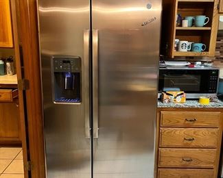 3ft wide, 70in tall, 32 in deep