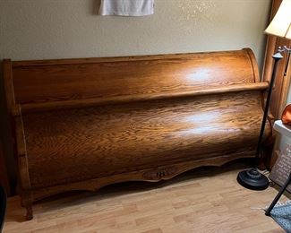 King size sleigh bed.