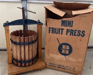 Wood Fruit Press