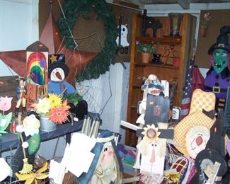 MORE YARD DECORATIONS