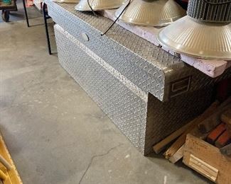 RKI Deep Tool Box Has Spray in Bed Liner inside Box. Was on a 2007 Ram 2500 Super Nice Box. 