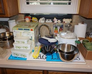 bowl, kitchen food storage, casserole dishes