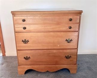 Pine Bachelors Chest