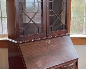 002 Secretary DeskDresser