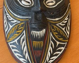 040 Carved Tribal Mask