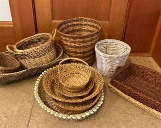 091 Collection Of Baskets