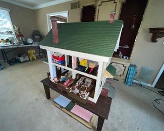 LARGE DOLL HOUSE BUILT BY A PRISONER AT THE JACKSON MICHIGAN PRISON IN THE LATE 1930S FROM THE ESTATE OF WILLIAM  CAPTAIN SPARKS 