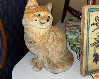VINTAGE CAST IRON CAT 