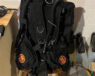 Scuba diving gear 