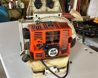 Backpack leaf blower 