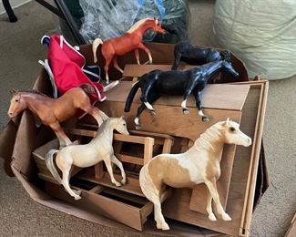 Vintage Breyer horses with barn