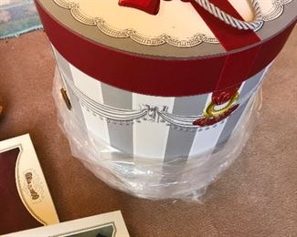 Scarlet O’Hara wardrobe box