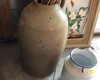 Large ceramic pottery crock