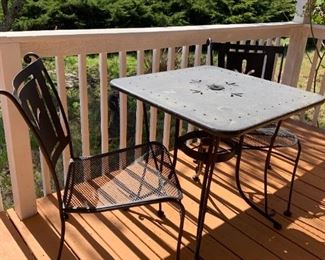 Nice 3 piece metal patio set.
