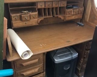 Roll Top desk $100