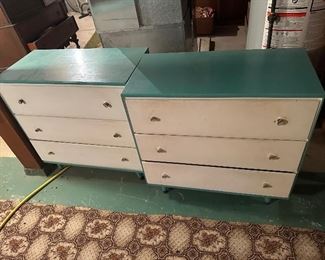 $25 each, excellent. Has another matching shelf.