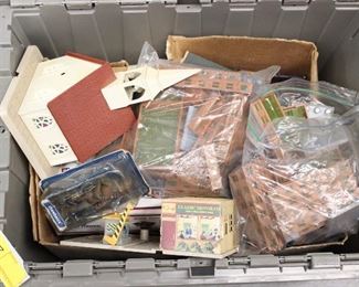 Tote of Train Buildings & Accessories