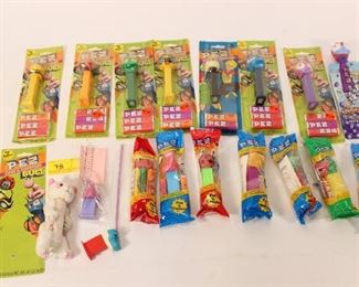 18pc Vintage BUGZ & Other PEZ