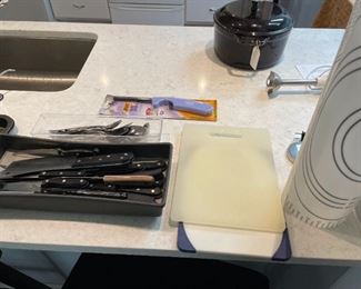 knives, immersion hand blender, cutting boards