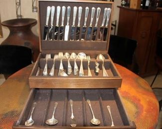 98 pcs. Towle Louis XIV Sterling Flatware