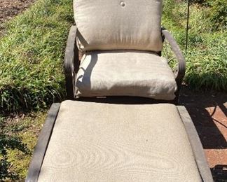 Winston Swivel Patio Chair Ottoman