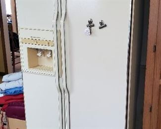 Kitchen Aid Double Door Refrigerator With Water And Ice In the Door, Model KSRS250XAL11, 69.5" x 35.5" x 34", Plugged In And Powered On