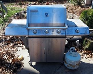 Charmglow 3 Burner Propane Gas Grill, With Side Burner, Model 810-2320-B, Untested, Includes 3 Propane Tanks, And Grilling Utensils