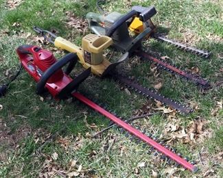 Toro, And Black And Decker Electric Hedge Trimmers, Total Qty 4