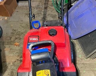 Toro snow thrower