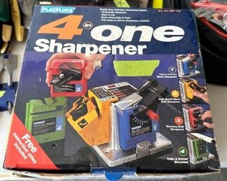 Plasplugs 4-in-1 sharpener