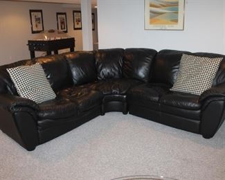 Leather Sectional (3 Piece) Ends W-54 D-38 H-35             Middle W-64