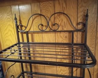 Wire baker's Rack