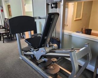 Life Fitness Leg Press