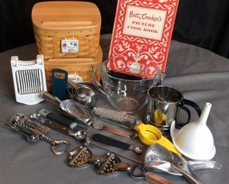 Anchor Hocking Measuring Bowl, Measuring Cups and More