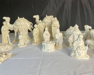 Holland Mold Iridescent Nativity Set