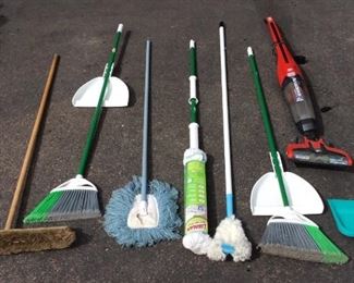 Dirt Devil Power Swerve, Brooms and Dustpans