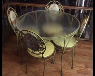 Metal/Glass Table and (4) Chairs