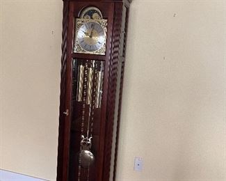 HOWARD MILLER GRANDFATHER CLOCK 