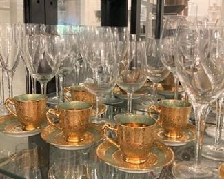 Gold-toned cups & saucers