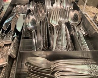 Oneida Community "Coronation" - 1936 - 108 pieces