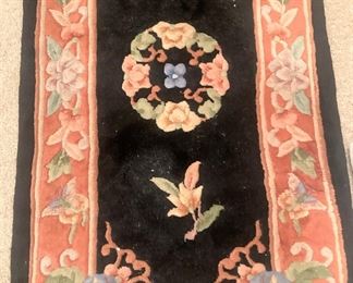 Small 2 feet x 4 feet rug