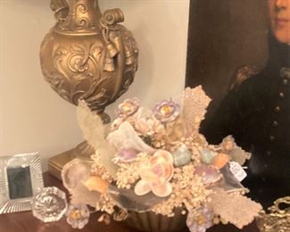 Arrangement made of shells and other beach "finds"