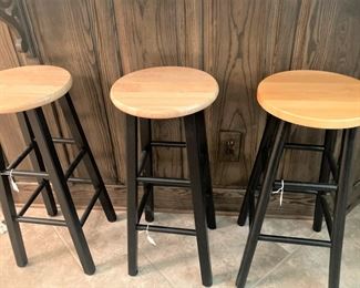 3 bar stools