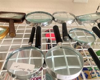 More magnifying glasses
