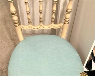 Single Provincial chair