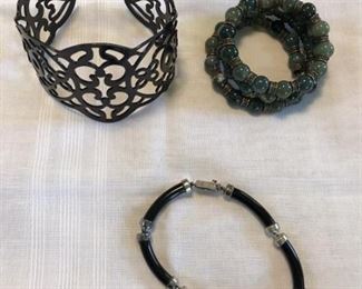 Onyx and Silver bracelet, Green Stone bracelet, Metal Cuff bracelet