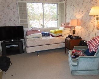 Second bedroom area.